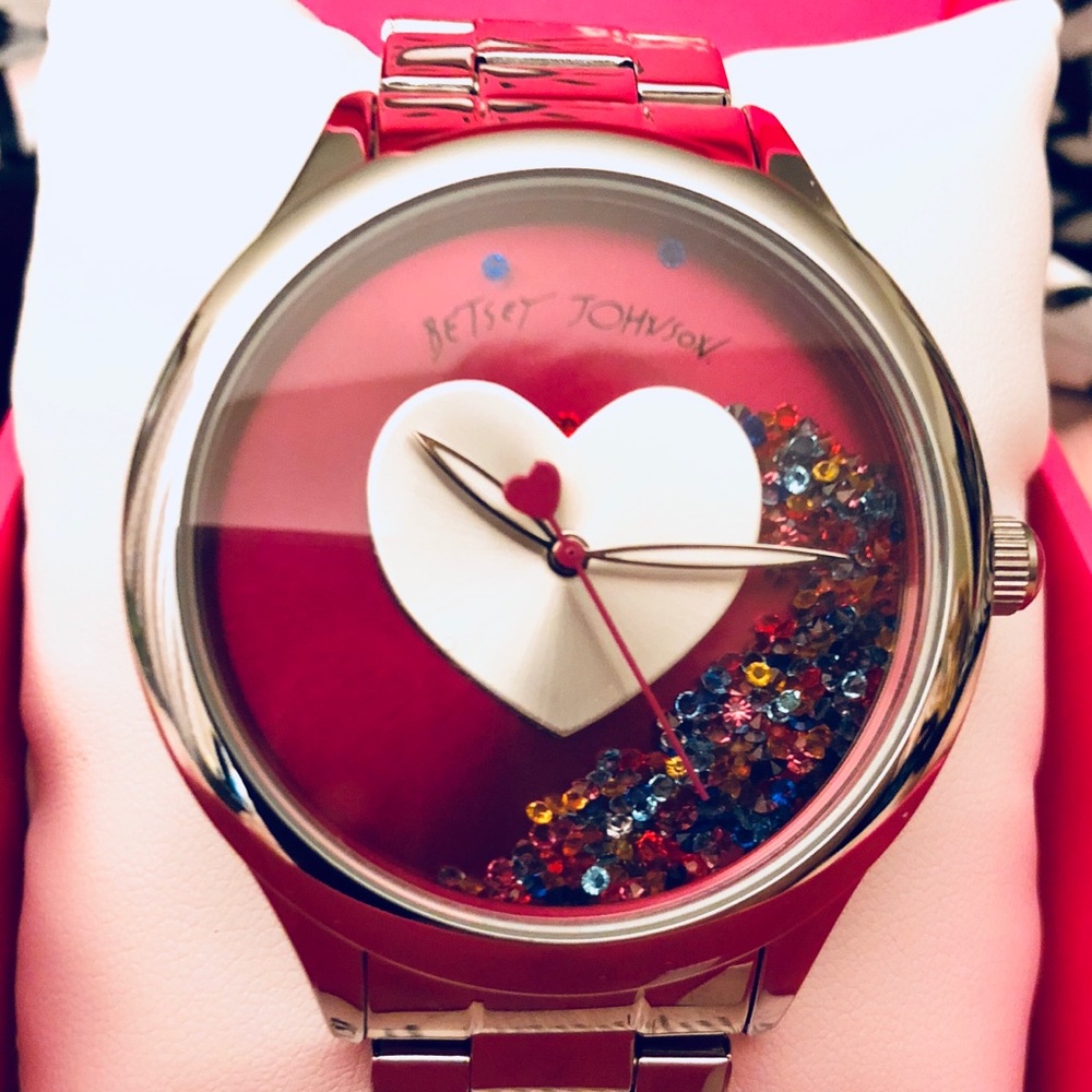 ❤️🎀BETSEY JOHNSON🎀❤️ Heart & Gems Watch😻‼️